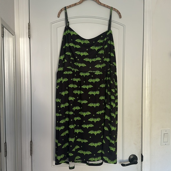 Rosegal Bat Halloween Pin Up Goth Dress Black/Green Plus Sz 5X - Picture 6 of 9